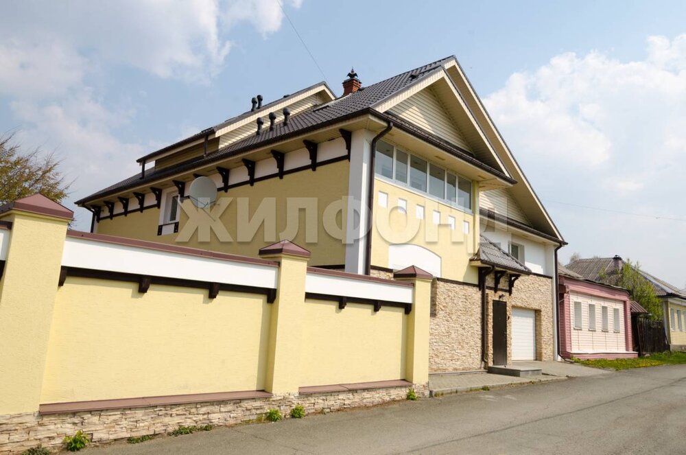 п. Черноисточинск, ул. Садовая,   (городской округ Горноуральский) - фото дома (1)