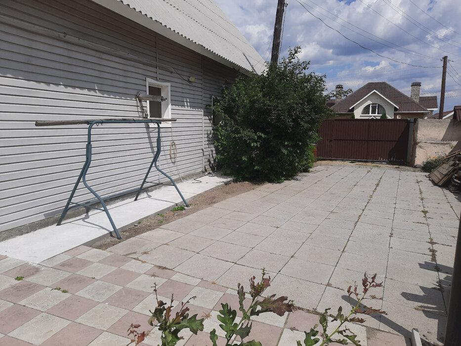 г. Арамиль, ул. Свердлова, 10 (городской округ Арамильский) - фото дома (3)