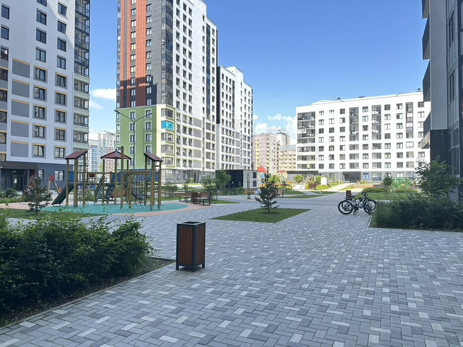 Екатеринбург, ул. Хрустальногорская, 93 (Широкая речка) - фото квартиры (2)