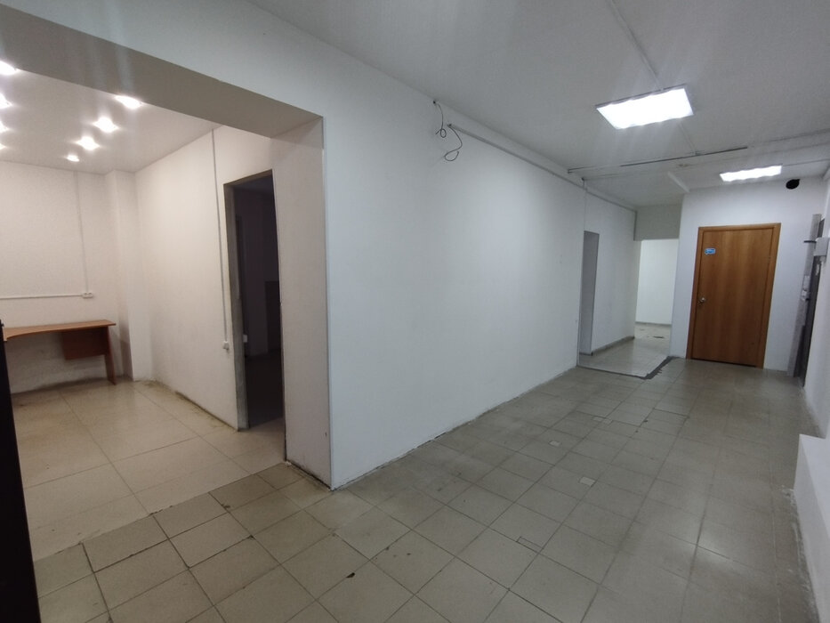 Екатеринбург, ул. Малышева, 141 (Втузгородок) - фото торговой площади (6)