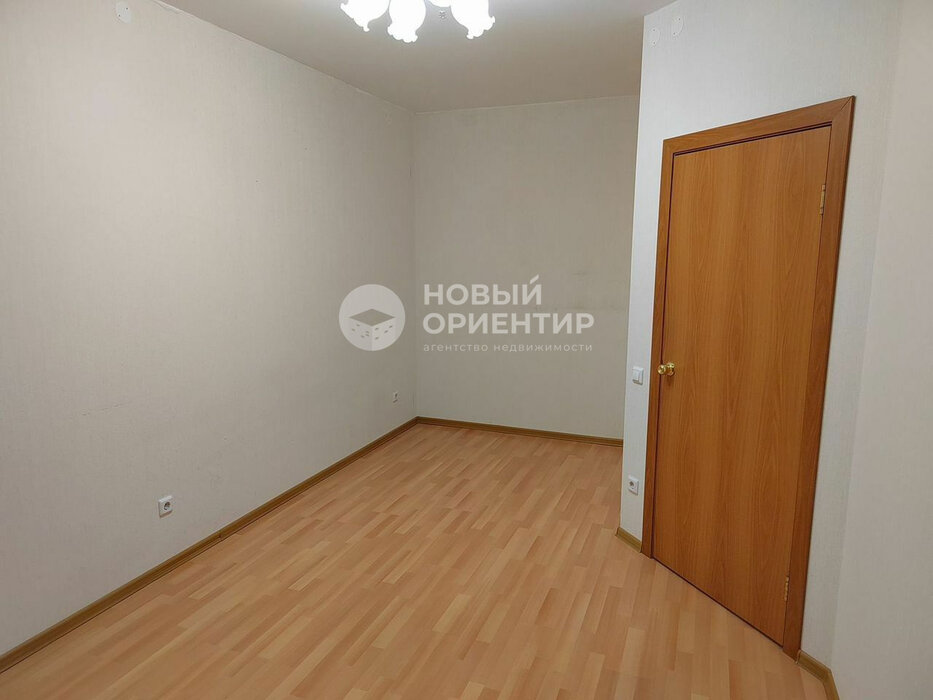 Екатеринбург, ул. Степана Разина, 107Ак2 (Автовокзал) - фото квартиры (2)