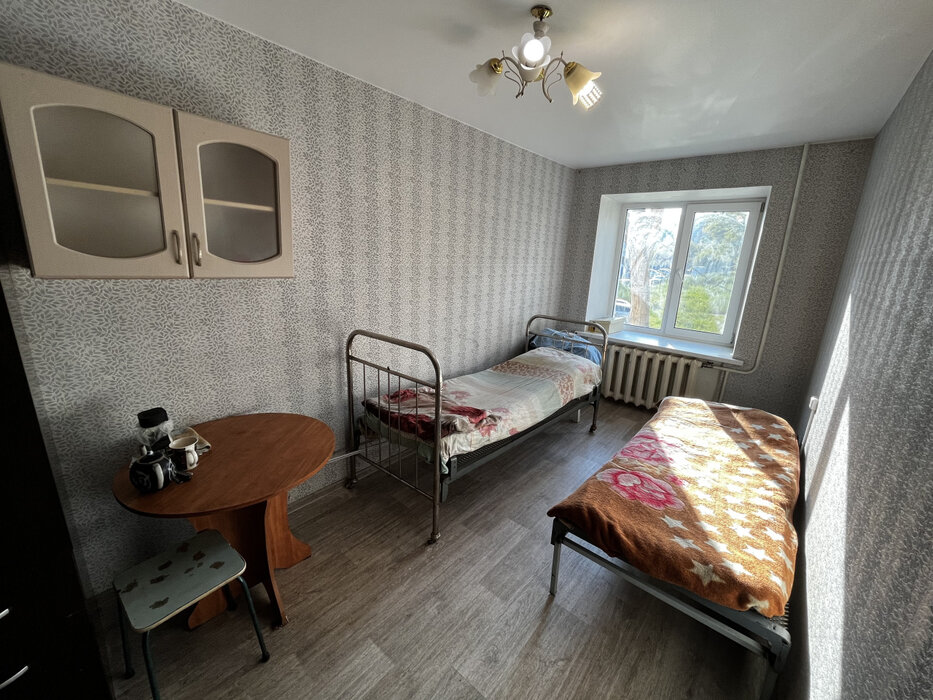 Екатеринбург, ул. Кишиневская, 37 (Старая Сортировка) - фото комнаты (1)