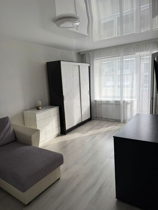 г. Кировград, ул. Щорса, 30 (городской округ Кировградский) - фото квартиры (2)