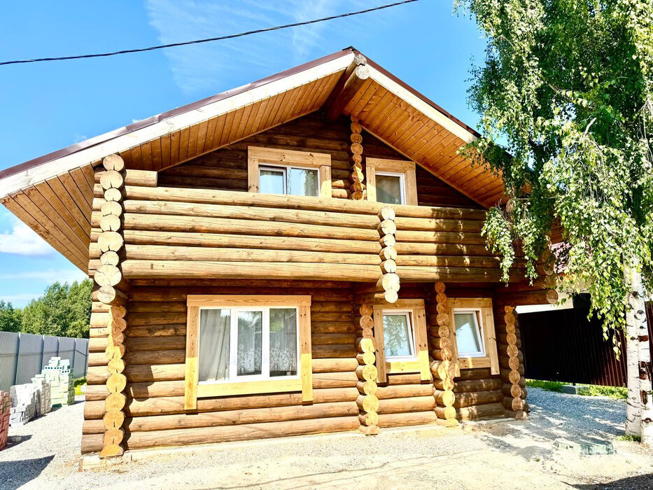 г. Среднеуральск, ул. Бахтеева,   (городской округ Среднеуральск) - фото дома (1)