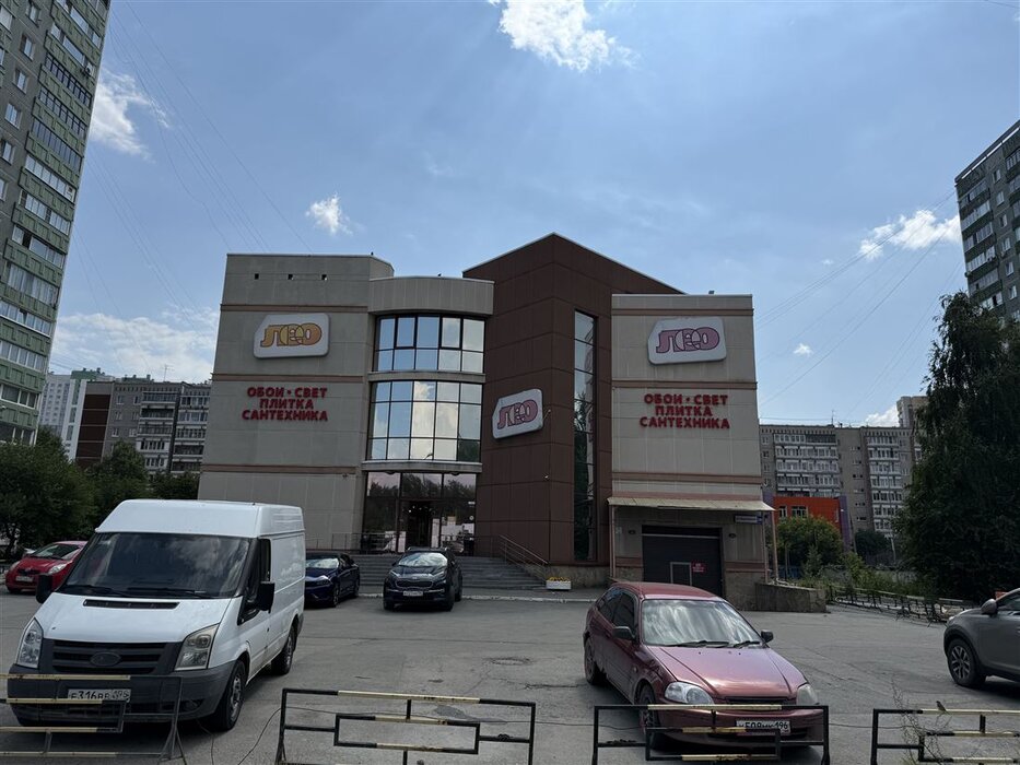 Екатеринбург, ул. Владимира Высоцкого, 28Б (ЖБИ) - фото здания (2)