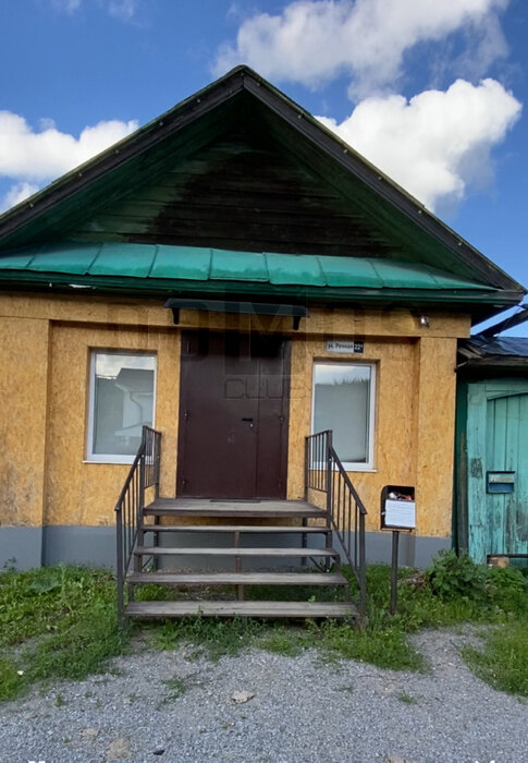 поселок городского типа Верхние Серги, ул. Речная, 22 (городское поселение Верхнесергинское) - фото дома (1)