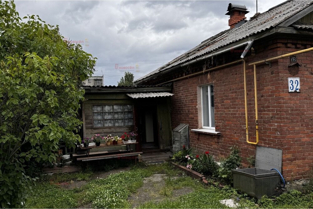 Екатеринбург, ул. Варяжская, 32 (Компрессорный) - фото дома (3)