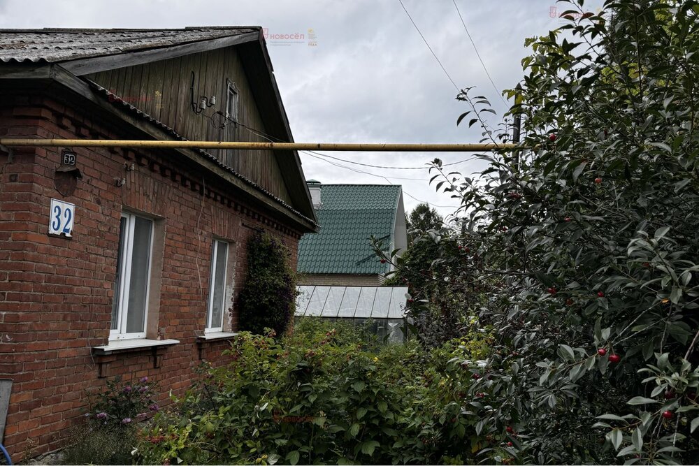 Екатеринбург, ул. Варяжская, 32 (Компрессорный) - фото дома (4)