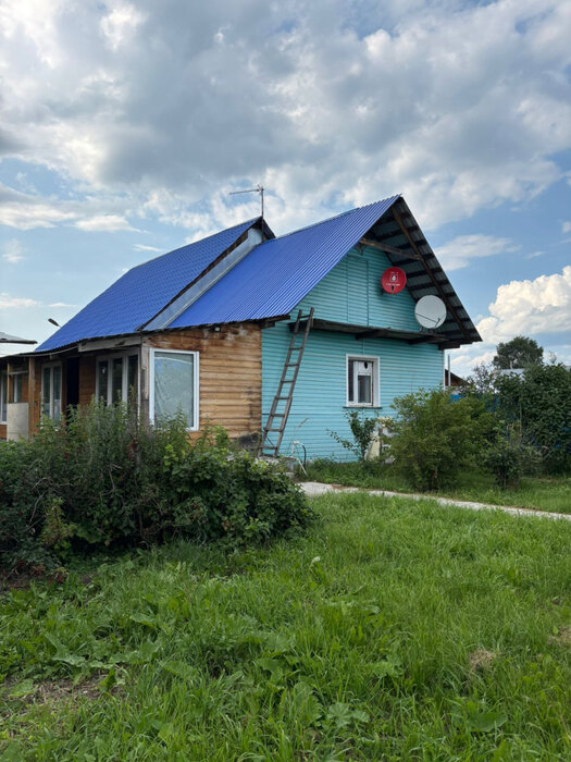 п. Ключевск, ул. Заводская, 32 (городской округ Березовский) - фото дома (1)