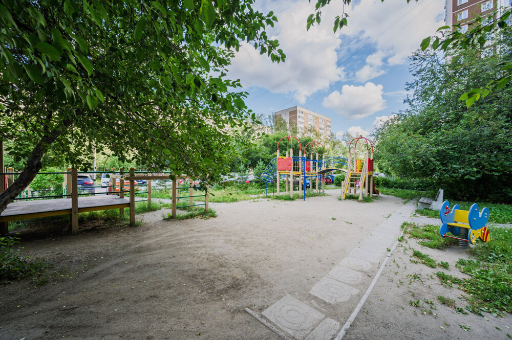 Екатеринбург, ул. Сиреневый, 18 (ЖБИ) - фото квартиры (3)