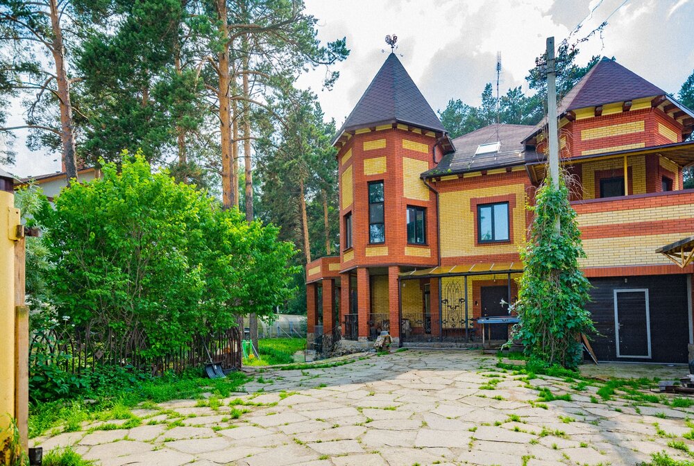 г. Березовский, ул. Комсомольская , 28 А (городской округ Березовский) - фото коттеджа (2)