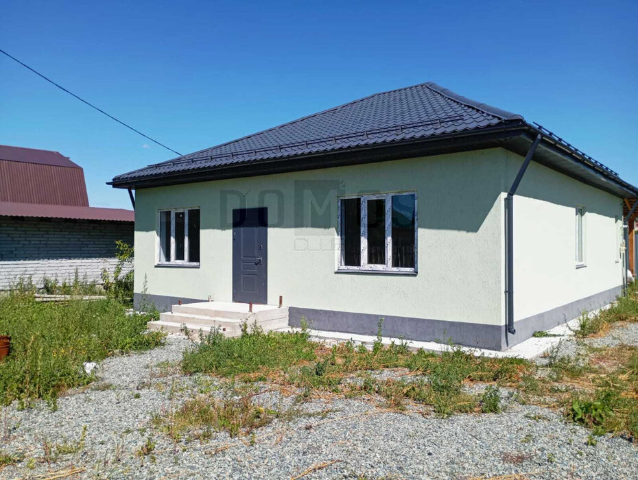 г. Арамиль, ул. Карла Маркса, 46а (городской округ Арамильский) - фото коттеджа (1)