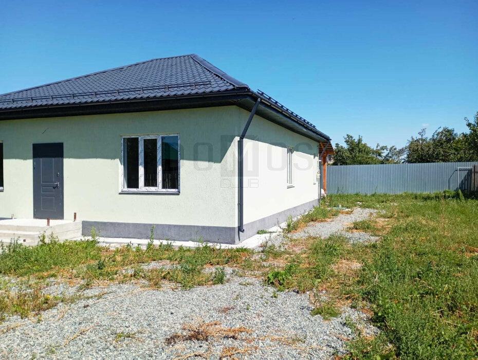 г. Арамиль, ул. Карла Маркса, 46а (городской округ Арамильский) - фото коттеджа (4)