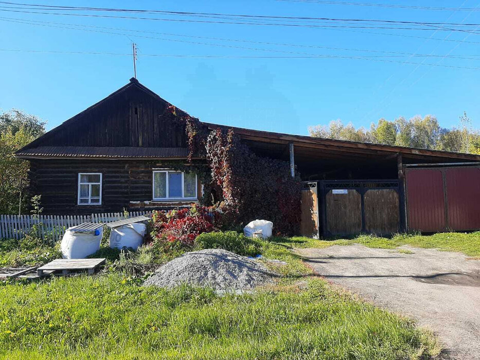 поселок городского типа Пышма, ул. Кузнецова, 40 (городской округ Пышминский) - фото дома (1)