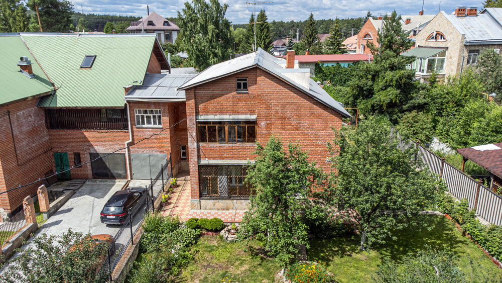Екатеринбург, ул. Озёрная, 9 (Чусовское озеро) - фото коттеджа (2)