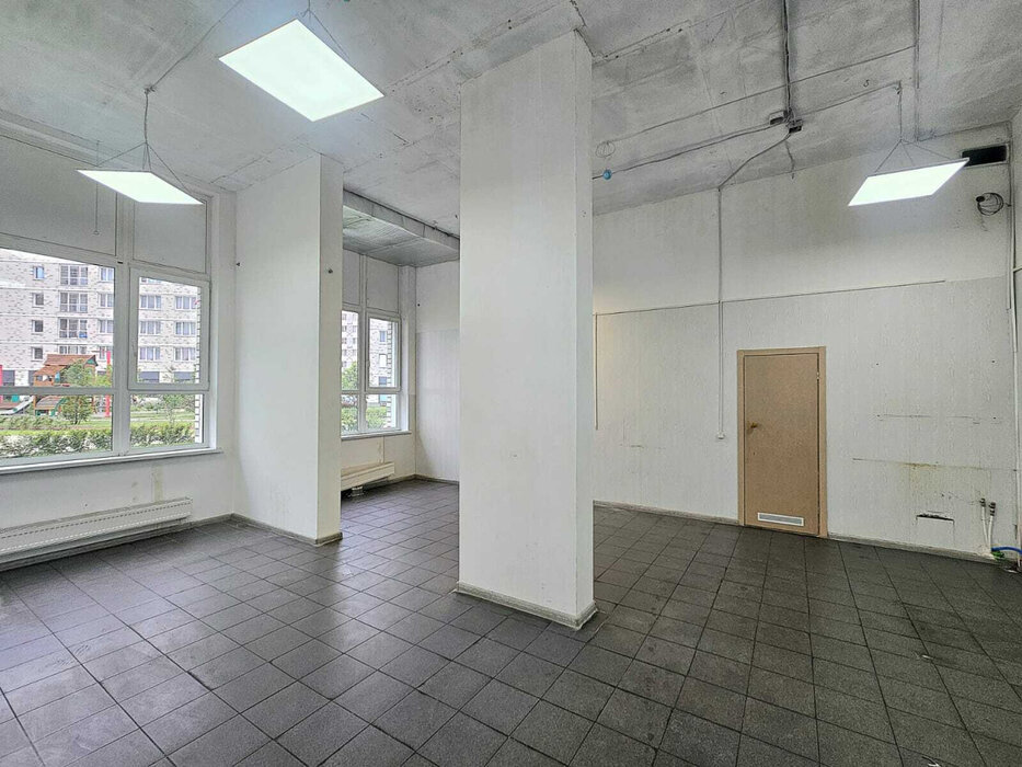 Екатеринбург, ул. Николая Кичигина, 9 - фото торговой площади (7)