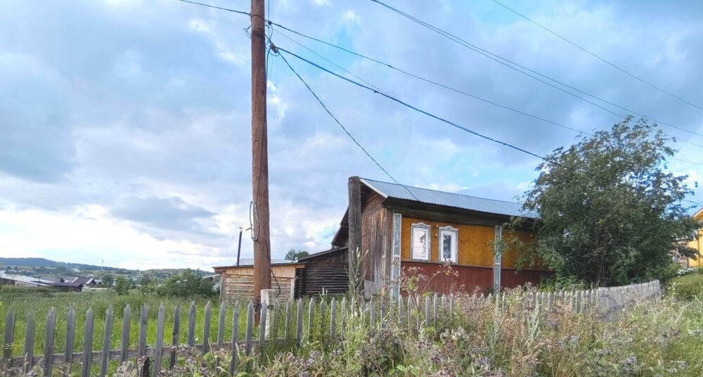 г. Михайловск, ул. Урицкого, 11 (Нижнесергинский район) - фото дома (3)