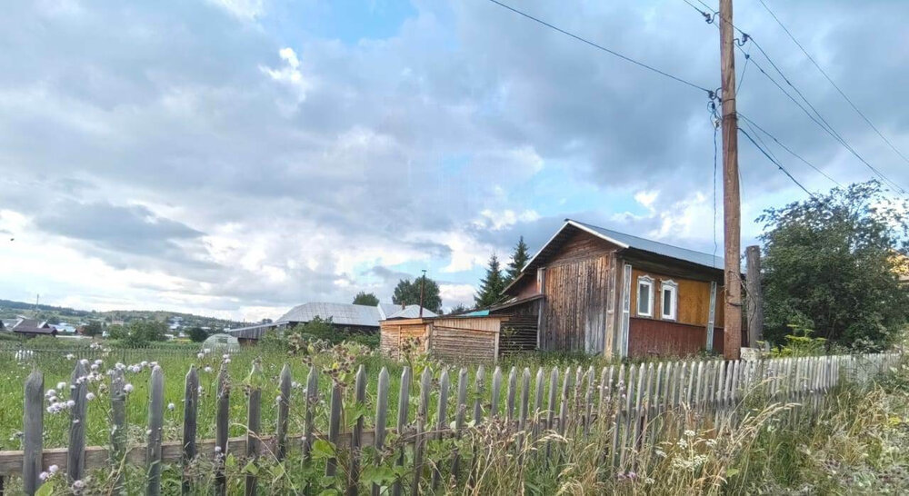г. Михайловск, ул. Урицкого, 11 (Нижнесергинский район) - фото дома (4)