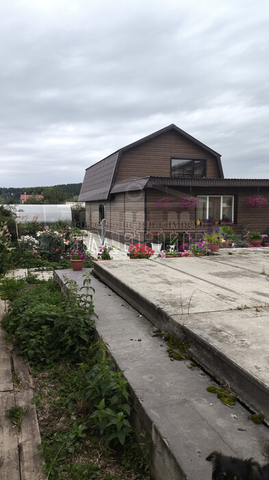 г. Ревда, ул. Фрунзе, 92 (городской округ Ревда) - фото дома (2)