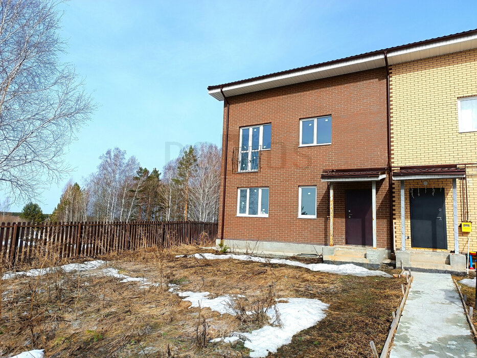 Екатеринбург, ул. Абрикосовая, 20/1 (Горный щит) - фото таунхауса (3)