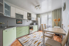 Екатеринбург, ул. Испытателей, 22 (Кольцово) - фото квартиры