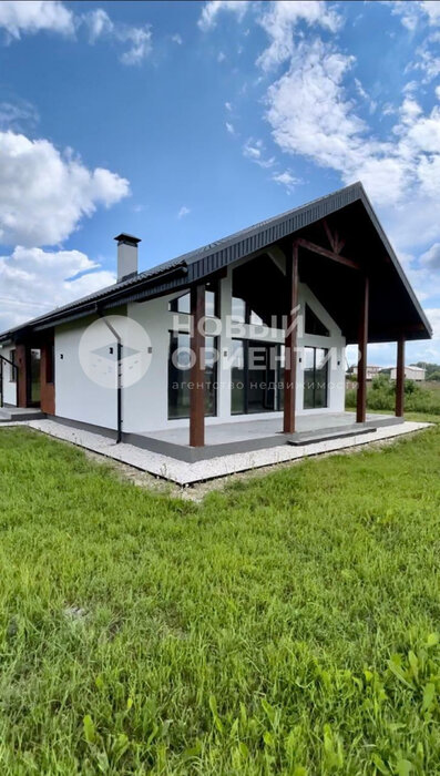 п. Большой Исток, ул. Прибрежная,   (городской округ Сысертский) - фото дома (5)