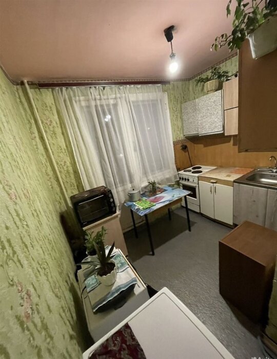 Екатеринбург, ул. Сибирский, 21 (Шарташский рынок) - фото комнаты (1)