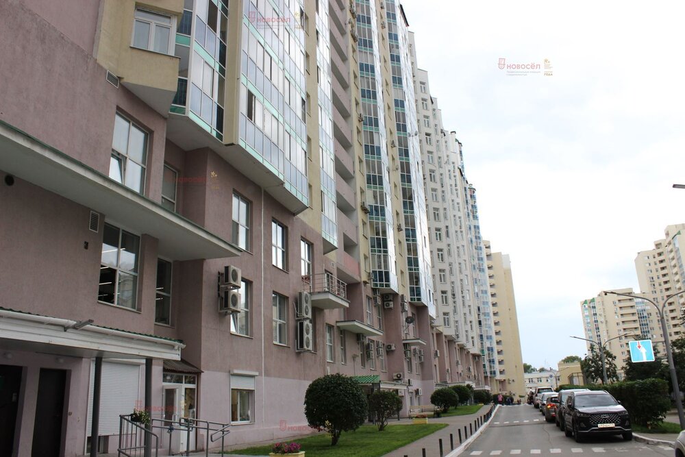 Екатеринбург, ул. Бажова, 68 (Центр) - фото квартиры (2)