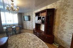 Екатеринбург, ул. Чкалова, 239 (УНЦ) - фото квартиры