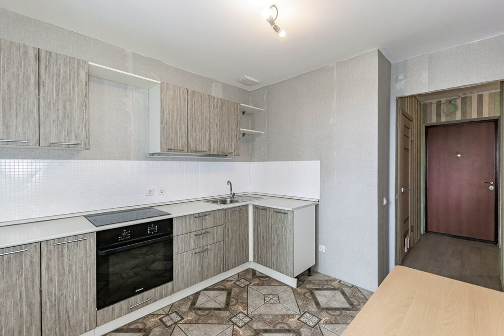 Екатеринбург, ул. Старых Большевиков, 3в (Эльмаш) - фото квартиры (2)
