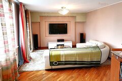 Екатеринбург, ул. Жукова, 13 (Центр) - фото квартиры