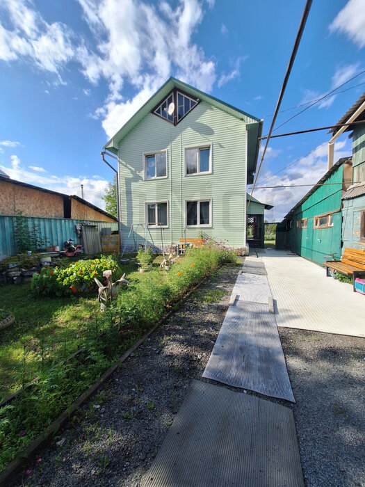 п. Большой Исток, ул. Трудовая, 11 (городской округ Сысертский) - фото дома (4)