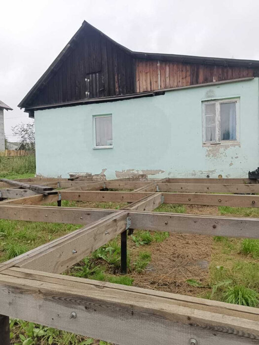 г. Первоуральск, ул. Чапаева, 18 (городской округ Первоуральск) - фото дома (2)