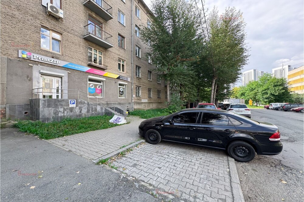 Екатеринбург, ул. Луначарского, 48 (Центр) - фото торговой площади (4)