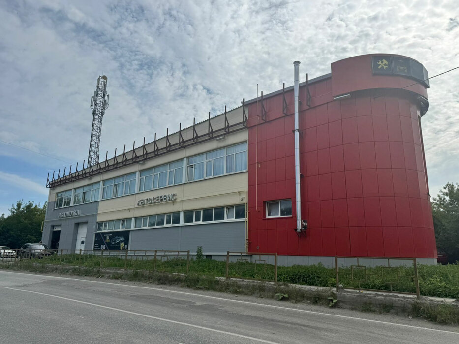 г. Березовский, ул. Серова, 1г (городской округ Березовский) - фото торговой площади (1)