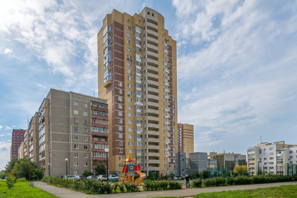 Екатеринбург, ул. Михеева, 10 (УНЦ) - фото квартиры (1)