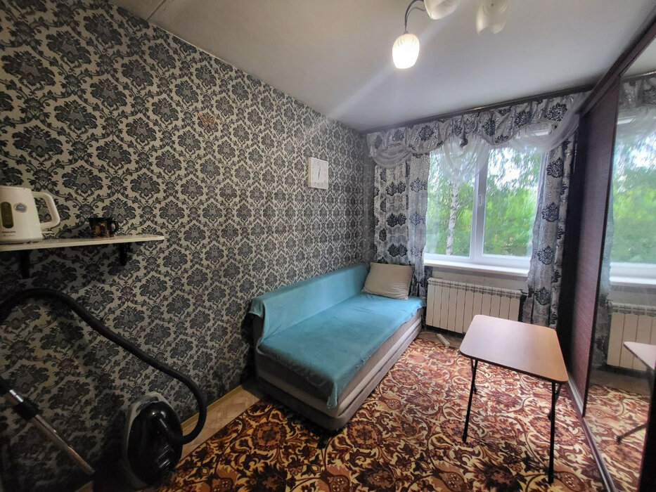 Екатеринбург, ул. Сибирский, 8 км п. ДОК,21 (Шарташский рынок) - фото комнаты (1)