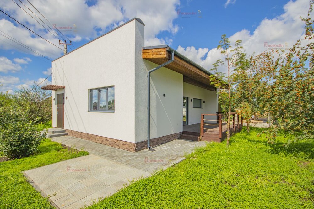 Екатеринбург, ул. Уланская, 33 (Полеводство) - фото коттеджа (2)
