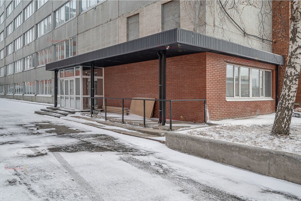 Екатеринбург, ул. Фронтовых Бригад, 18/М (Эльмаш) - фото склада (5)