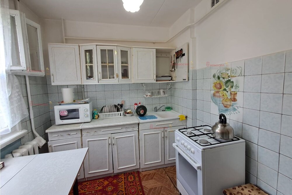 г. Ревда, ул. Цветников, 46 (городской округ Ревда) - фото квартиры (8)