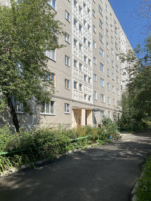 Екатеринбург, ул. Буторина, 2 (Шарташский рынок) - фото квартиры (1)
