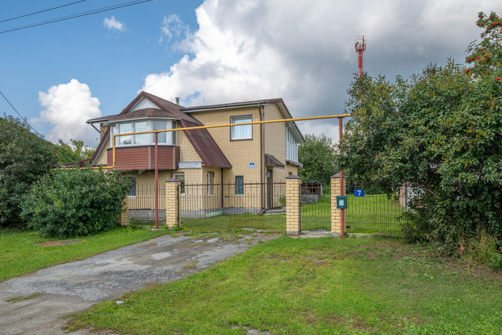 д. Гагарка, ул. Титова, 7 (городской округ Заречный) - фото дома (1)