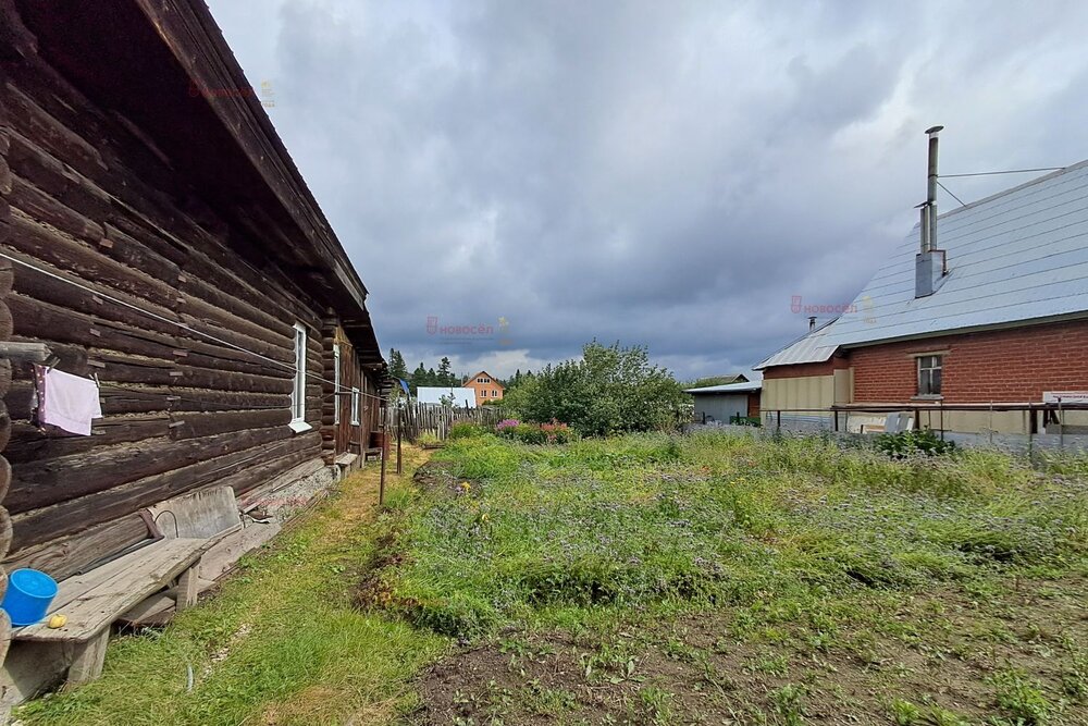 г. Ревда, ул. Суворова,   (городской округ Ревда) - фото дома (3)