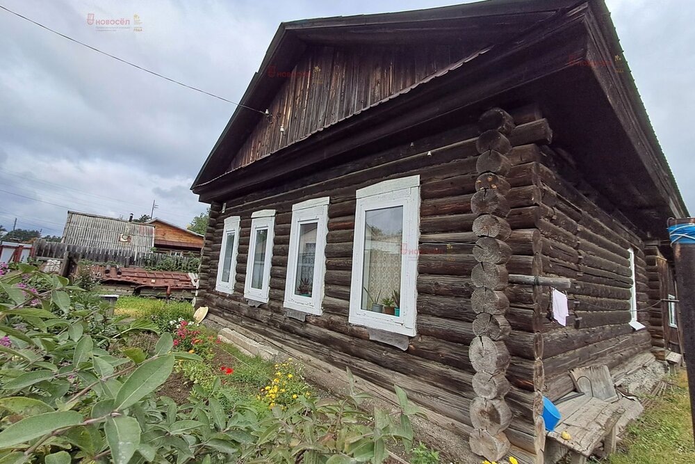 г. Ревда, ул. Суворова,   (городской округ Ревда) - фото дома (6)