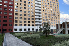 Екатеринбург, ул. Краснолесья, 10/6 (УНЦ) - фото квартиры