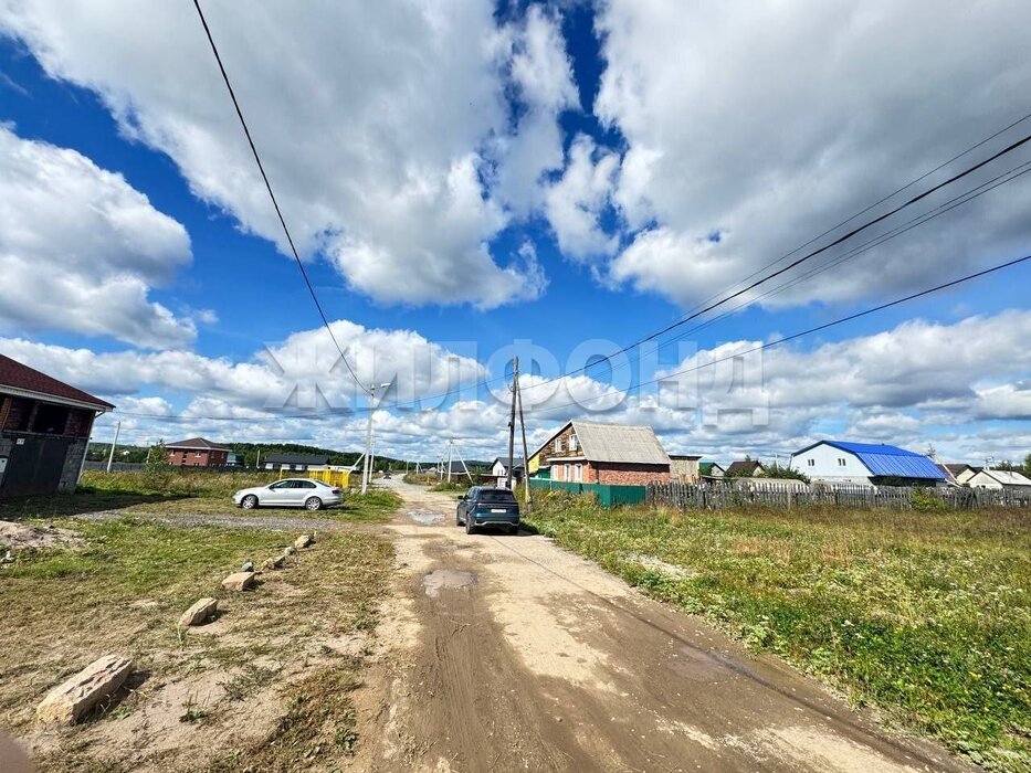 г. Нижний Тагил, ул. Апрельская, 2-я (городской округ Нижний Тагил) - фото земельного участка (4)