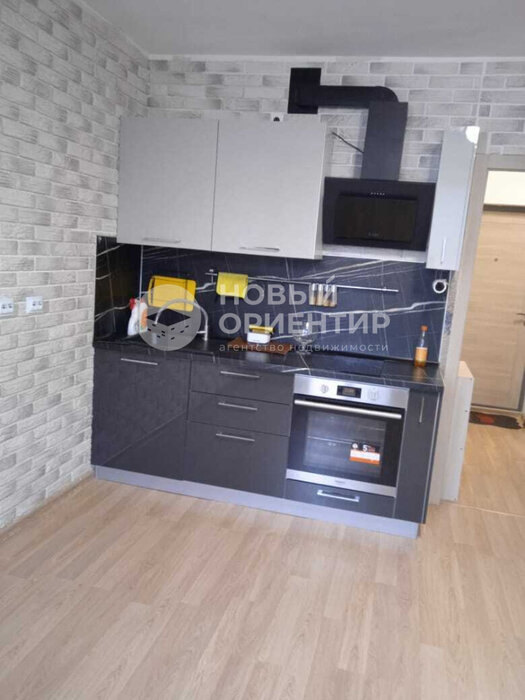 Екатеринбург, ул. Академика Парина, 41 (Академический) - фото квартиры (1)