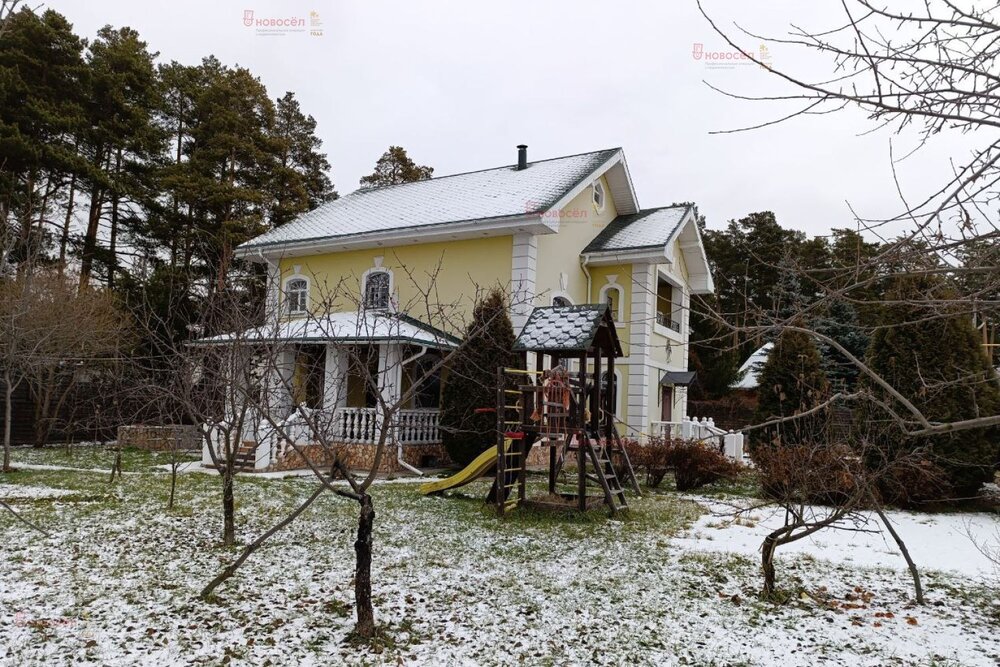 Екатеринбург, ул. Букетный, 22 (Кольцово) - фото коттеджа (3)