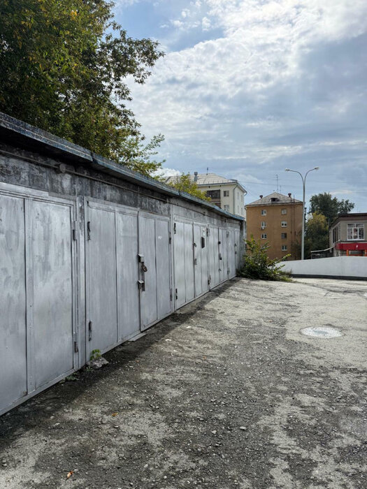 Екатеринбург, ул. Гурзуфская, 22а (Юго-Западный) - фото гаража (3)