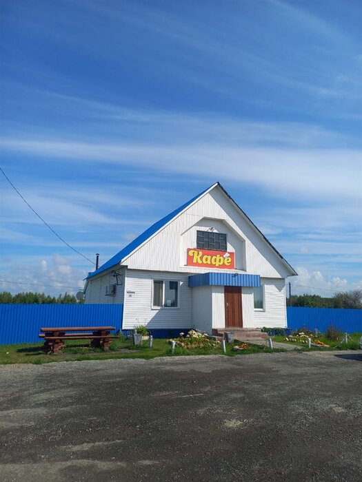 с. Краснослободское, ул. Ленина, 74 (Слободо-Туринский район) - фото здания (1)